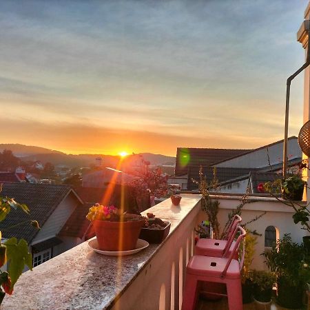 Strawberry Hotel Dalat Exterior photo